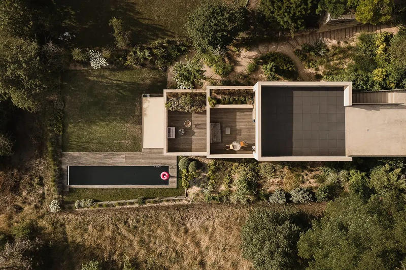 Demeure - 170 m² - 6 pièces