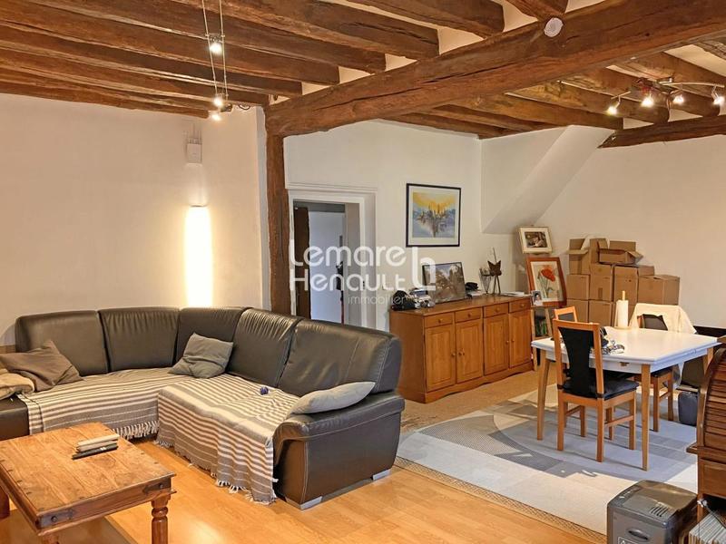 Appartement - 94 m² - 6 pièces