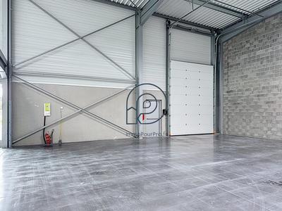 Local d'activités - 680 m²