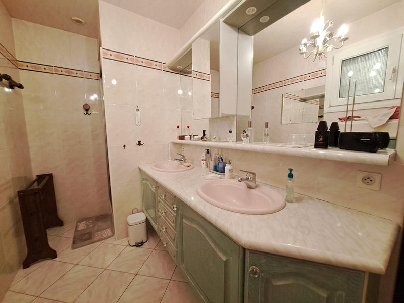 Maison - 117 m² - 6 pièces