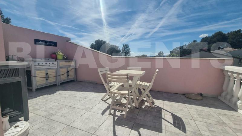 Maison - 137 m² - 8 pièces