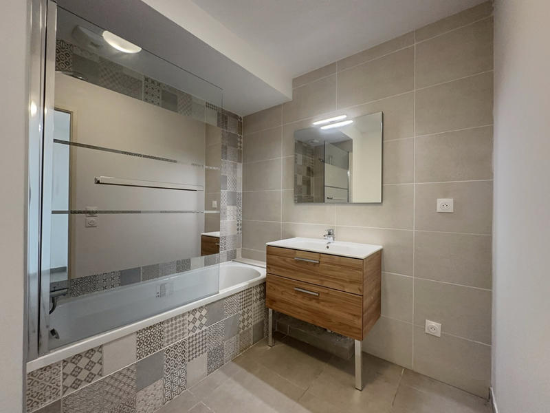 Appartement - 84 m² - 4 pièces