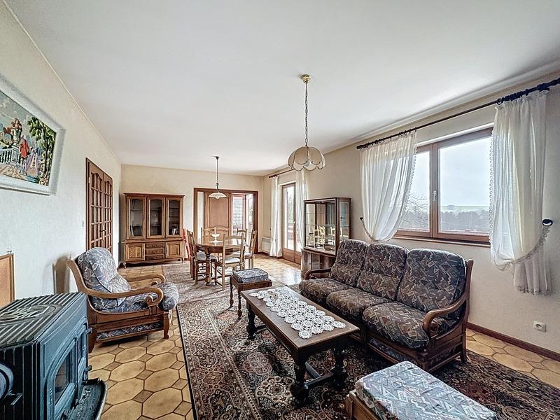 Maison - 186 m² - 8 pièces