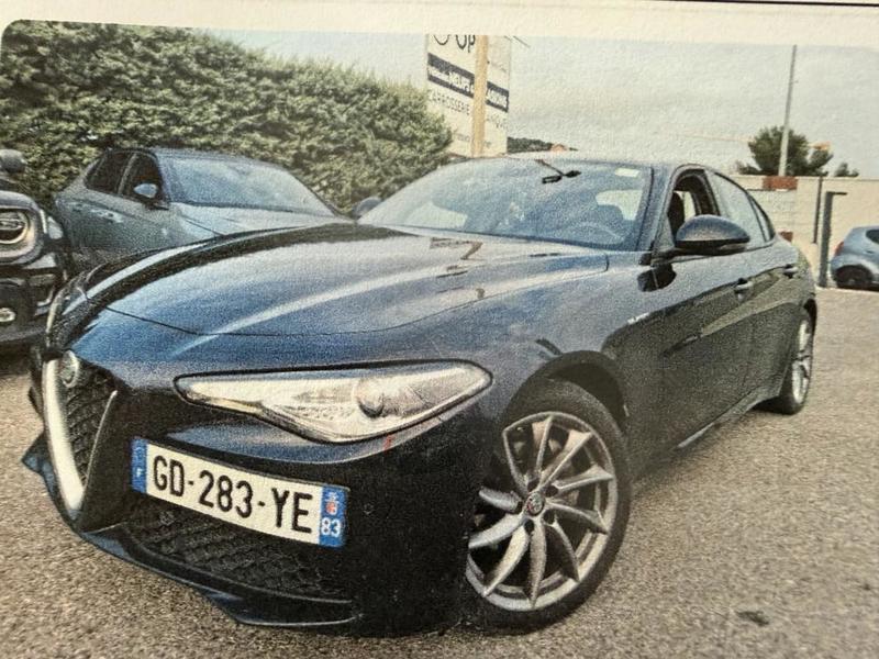 Alfa Romeo Giulia 200 super at8