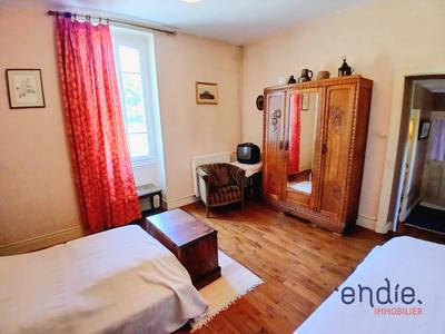 Maison - 102 m² - 4 pièces