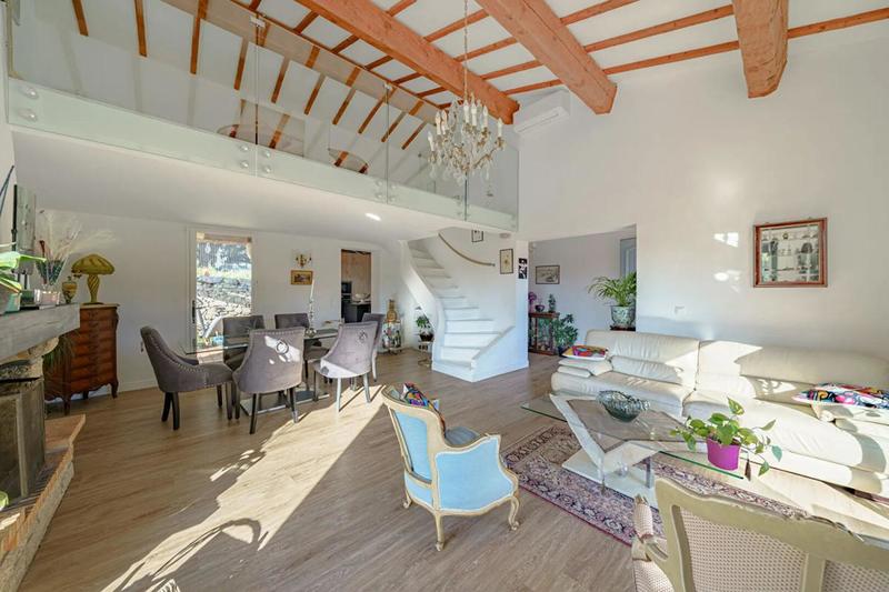 Maison - 152 m² - 6 pièces