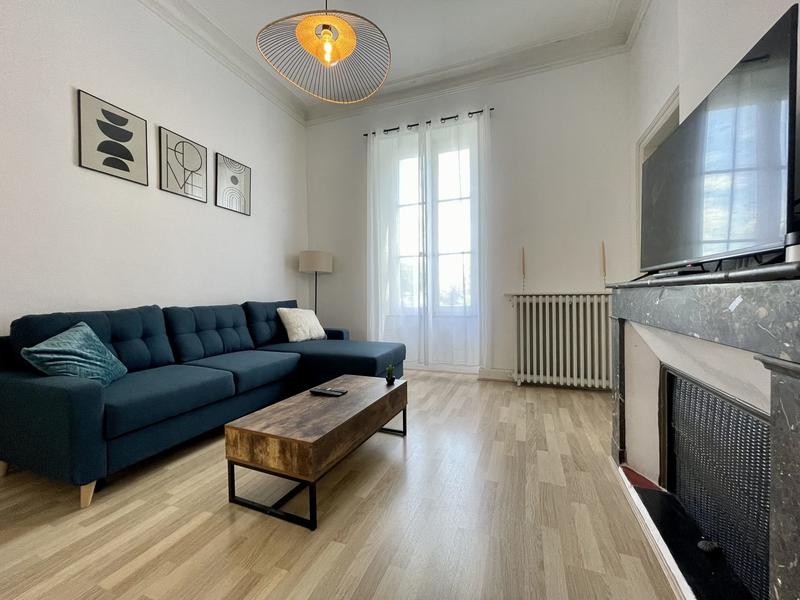 Appartement - 100 m² - 4 pièces