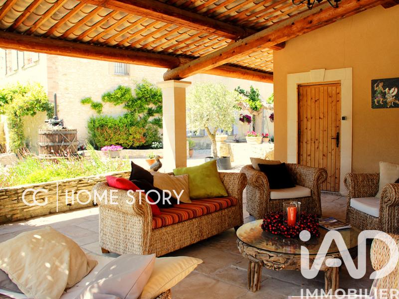 Maison - 788 m² - 18 pièces