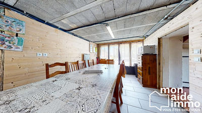 Maison - 215 m² - 7 pièces