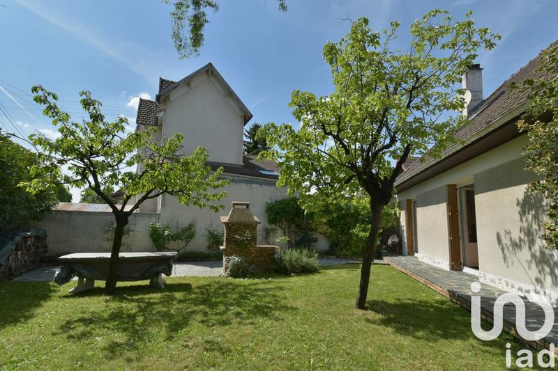 Maison - 171 m² - 7 pièces