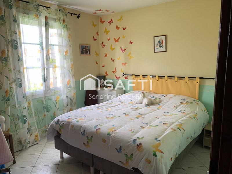 Maison - 90 m² - 5 pièces