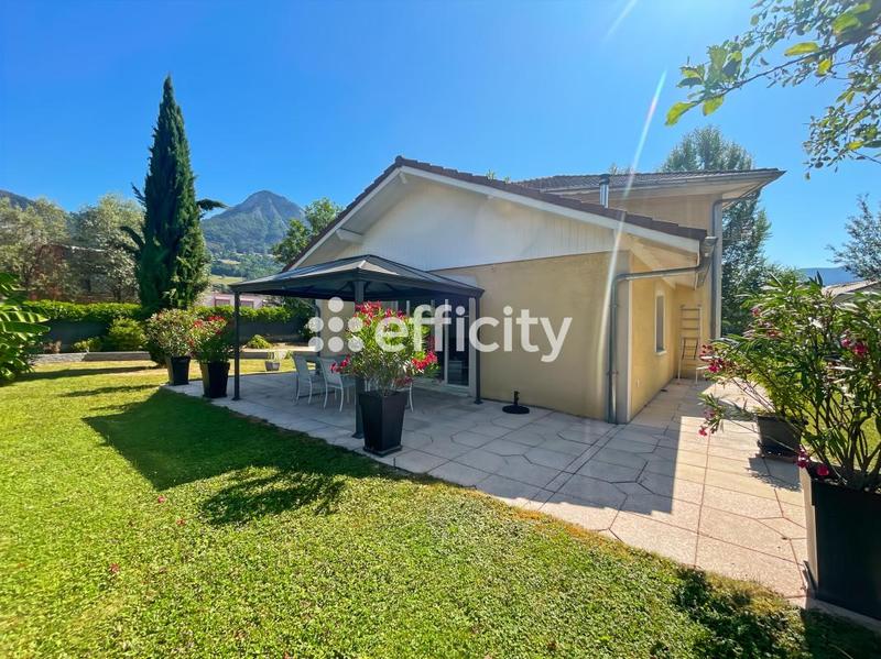 Maison - 182 m² - 5 pièces