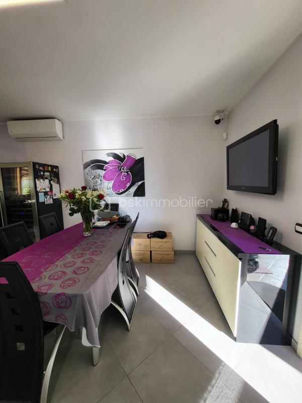 Villa - 247 m² - 5 pièces