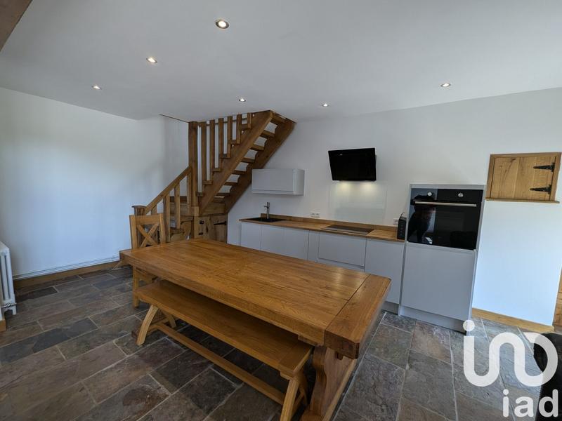 Maison - 187 m² - 11 pièces