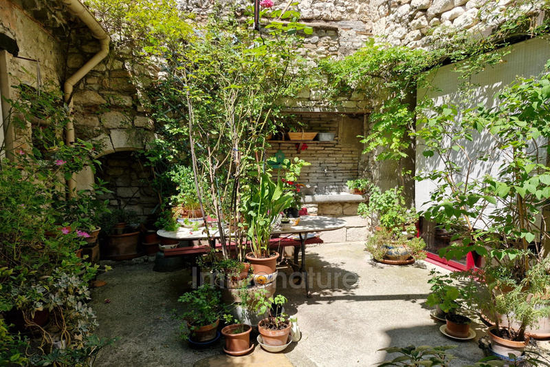 Maison de village - 272 m² - 7 pièces