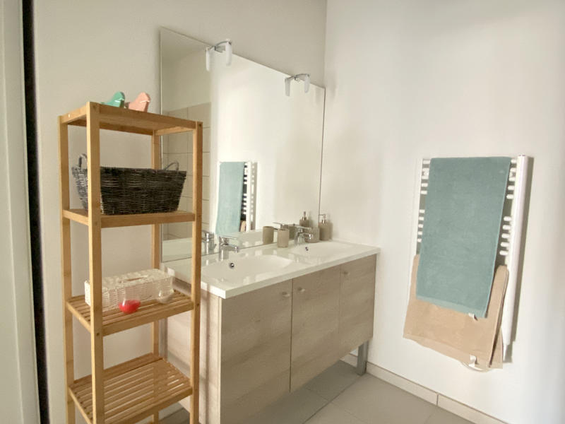 Appartement - 93 m² - 4 pièces