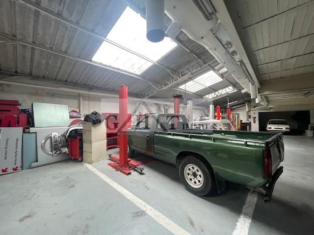 Immeuble - 1 300 m²