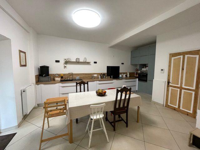 Maison - 195 m² - 8 pièces