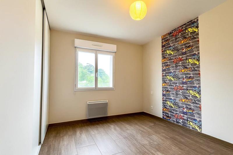 Maison - 95 m² - 5 pièces