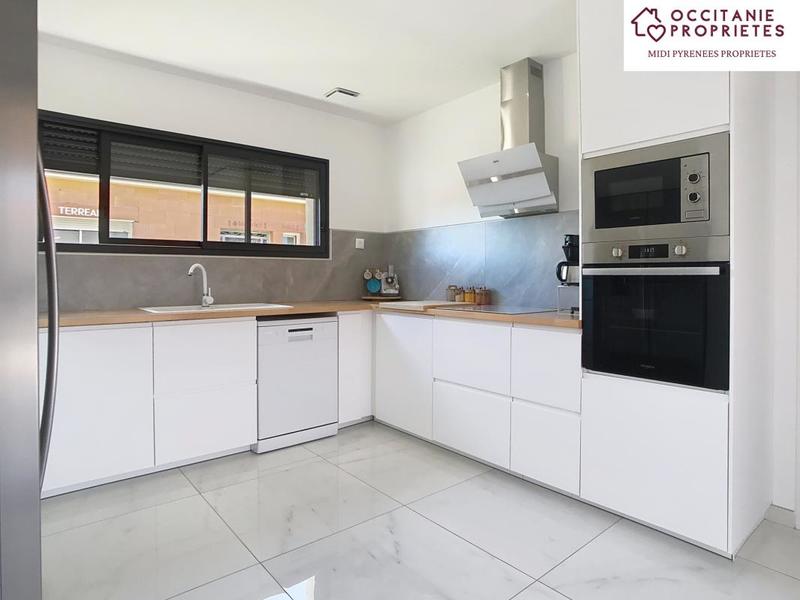 Maison - 137 m² - 5 pièces