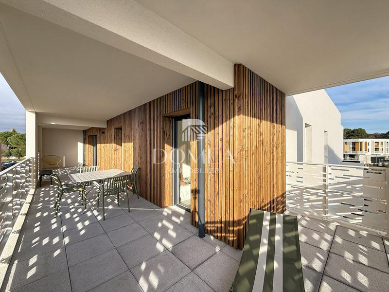 Appartement - 125 m² - 5 pièces