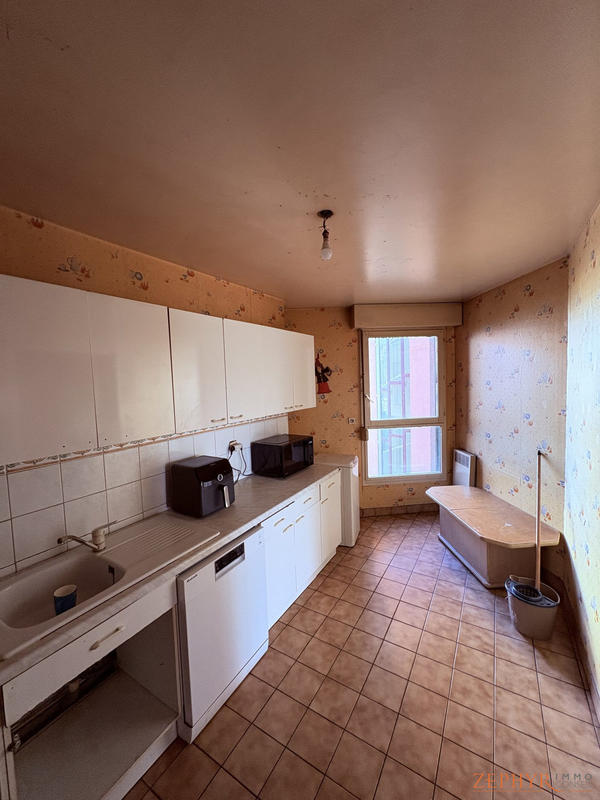 Appartement - 83 m² - 4 pièces