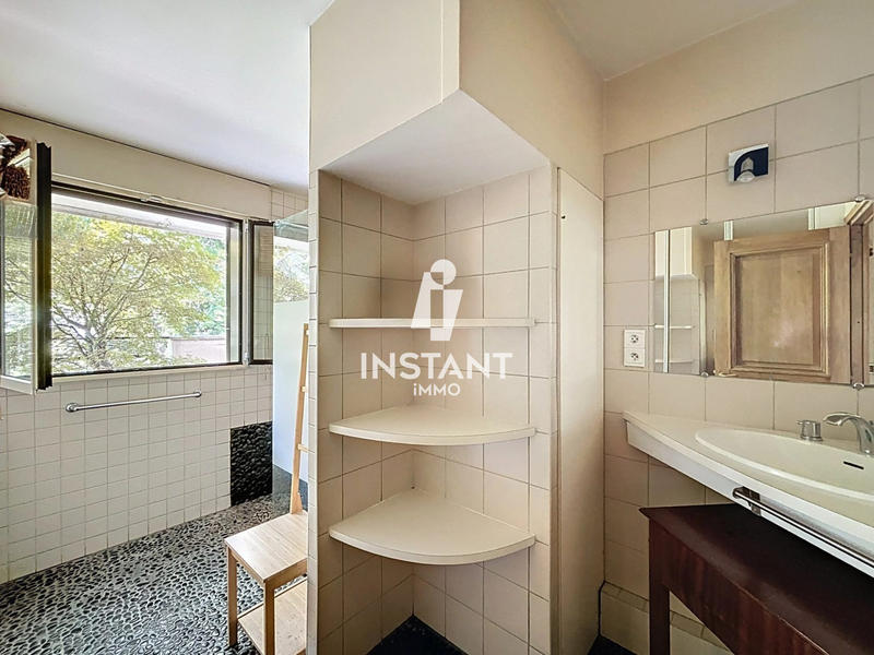 Appartement - 142 m² - 5 pièces