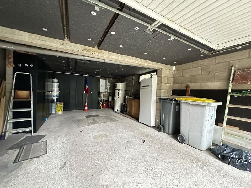 Maison - 187 m² - 8 pièces