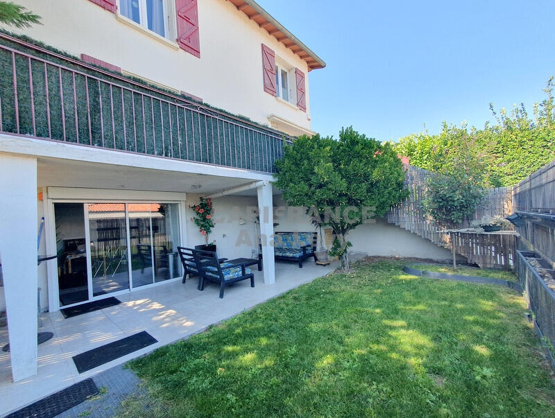 Maison - 135 m² - 6 pièces