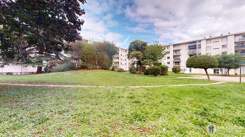 Appartement - 75 m² - 4 pièces