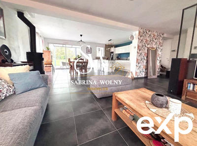 Maison traditionnelle - 140 m² - 6 pièces