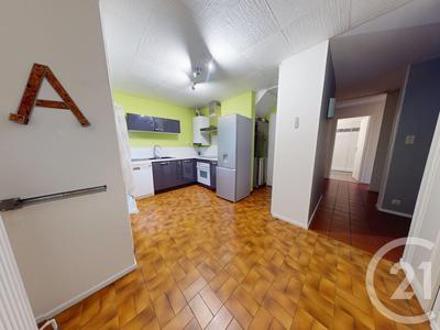 Maison - 123 m² - 5 pièces