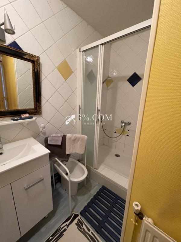 Maison - 235 m² - 6 pièces