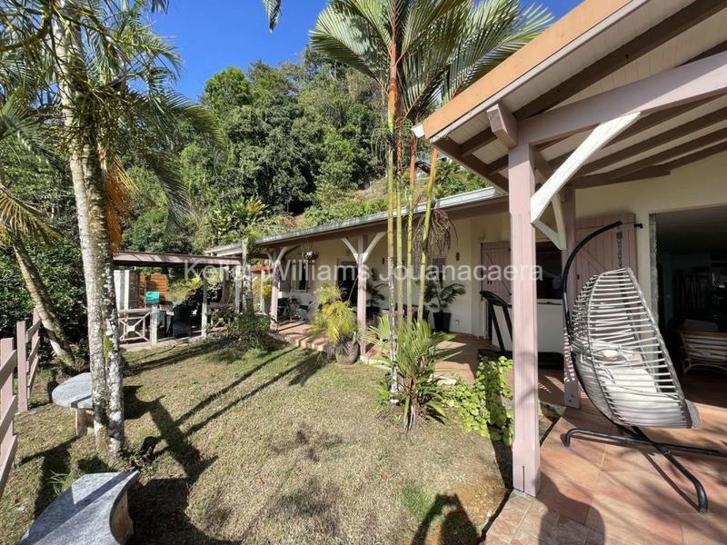 Villa - 239 m² - 3 pièces