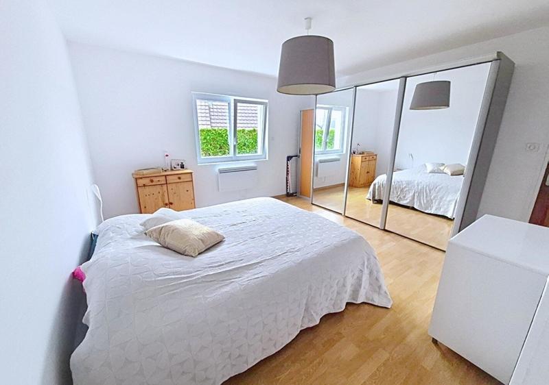 Maison - 98 m² - 5 pièces