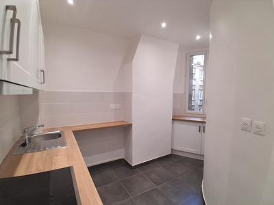 Appartement - 97 m² - 5 pièces