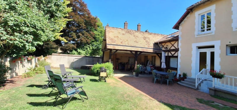 Maison - 193 m² - 8 pièces