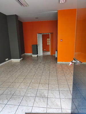 Local commercial - 60 m² - 3 pièces