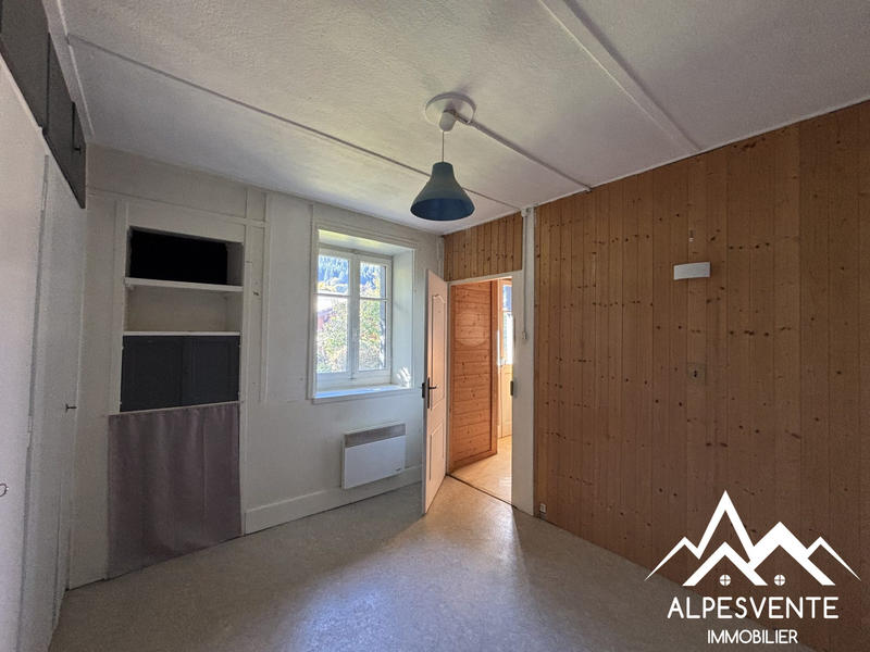 Maison - 106 m² - 11 pièces