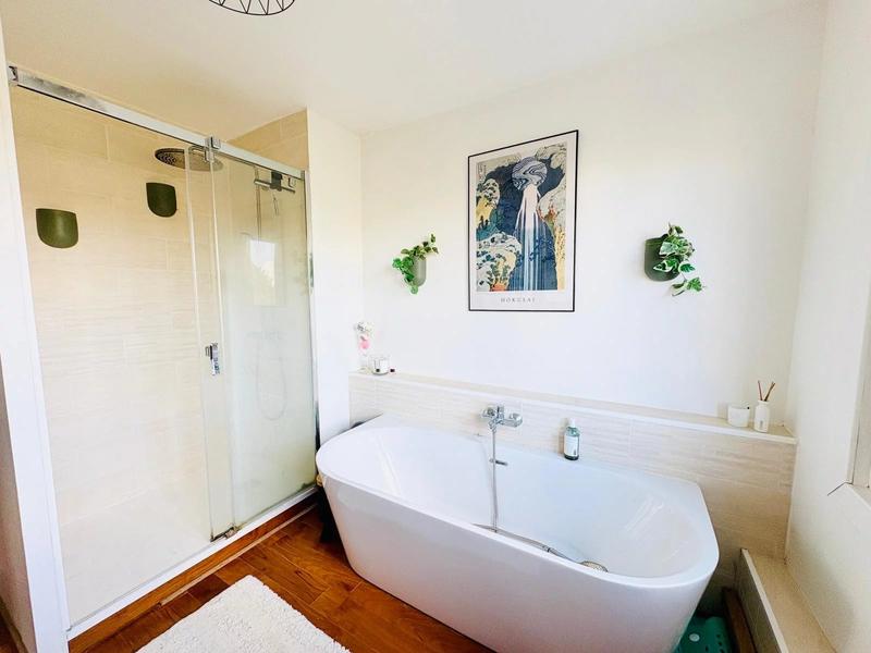 Maison - 85 m² - 4 pièces