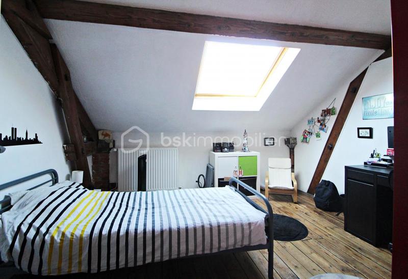 Maison - 202 m² - 8 pièces