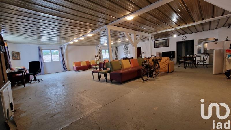 Maison - 280 m² - 9 pièces