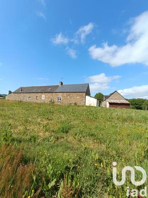 Maison - 111 m² - 8 pièces