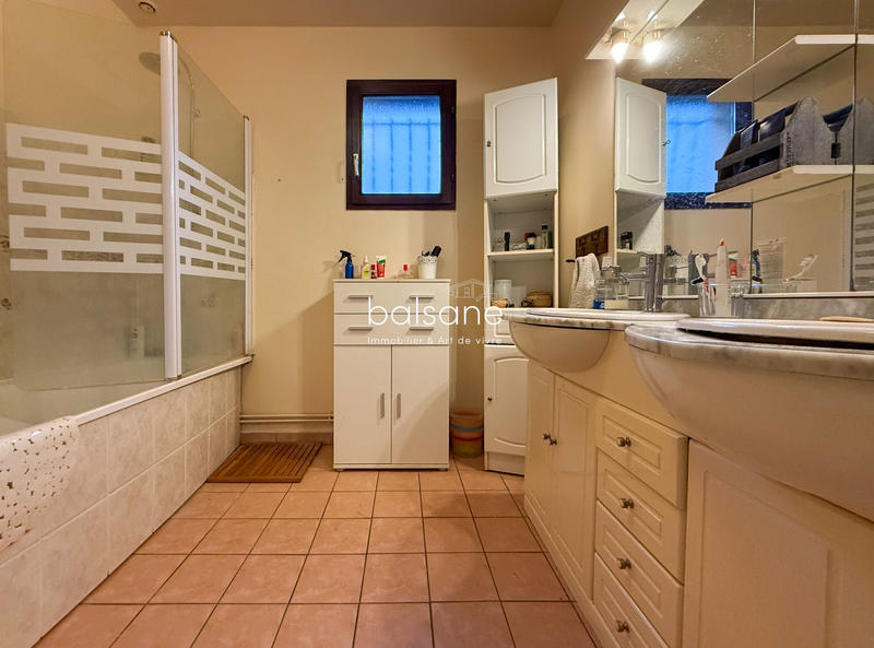 Maison - 132 m² - 6 pièces