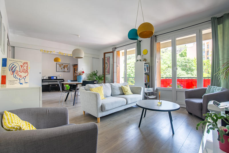 Appartement - 98 m² - 5 pièces