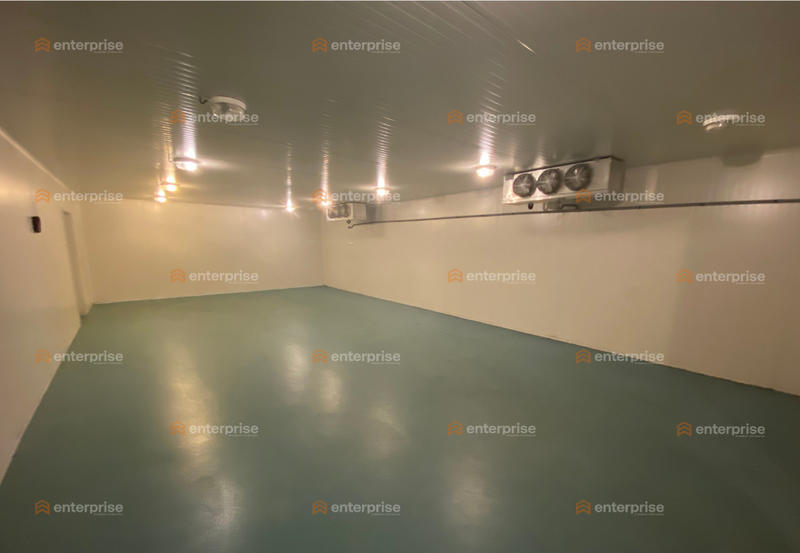 Local d'activité / Entrepôt - 512 m²