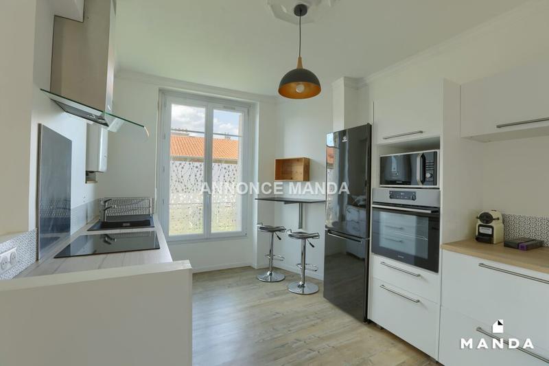 Chambre - 12 m² - 5 pièces