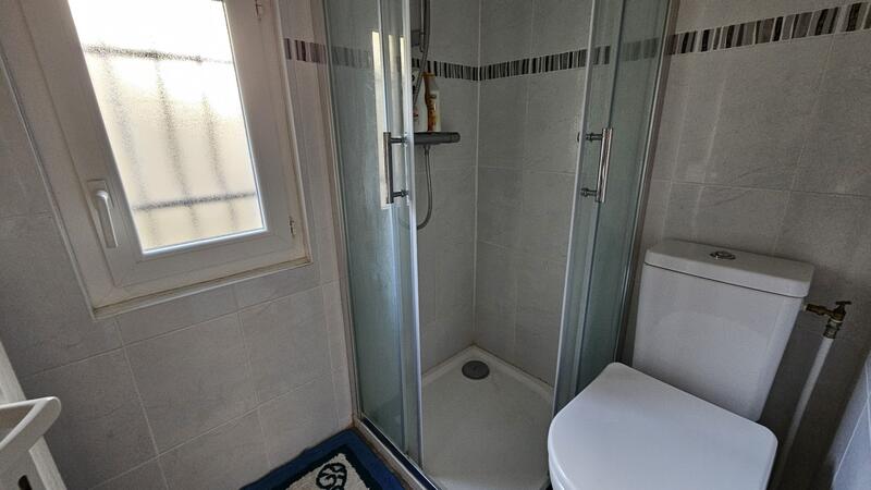 Villa - 96 m² - 5 pièces