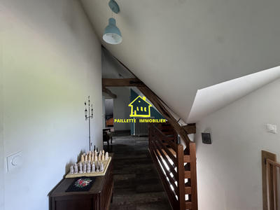 Maison - 297 m² - 9 pièces