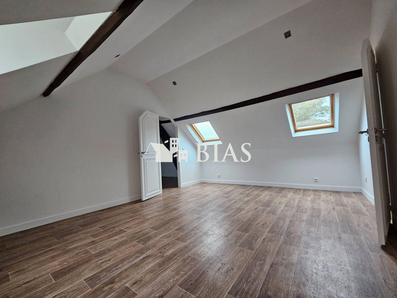 Maison - 151 m² - 6 pièces